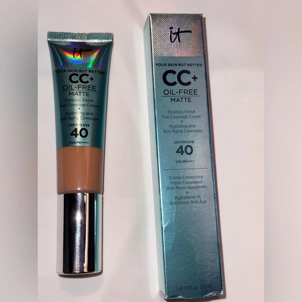 IT Cosmetics CC+ Oil-Free Matte Foundation and it Conceals, SPF 40 - Tan - Picture 2 of 7